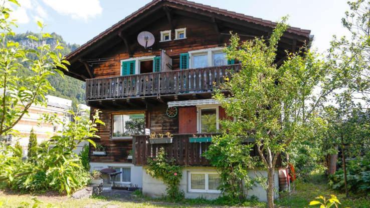 Bergheimat Backpackerhaus: Einfache Berghütten-Atmosphäre Villa Linthal Exterior photo